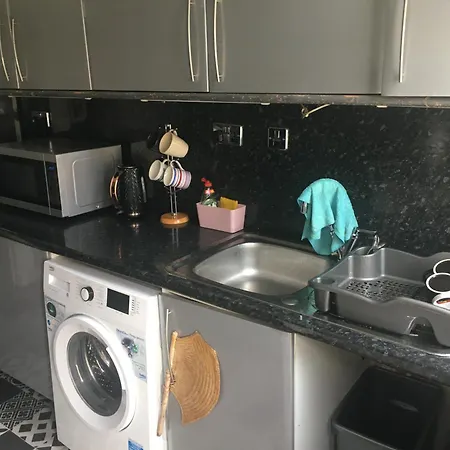 Single Room - Town & University Nearby, 24H Bus, Airport-Linked-3